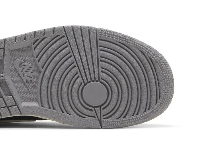 Кроссовки Wmns Air Jordan 1 Mid 'Cement Grey'
