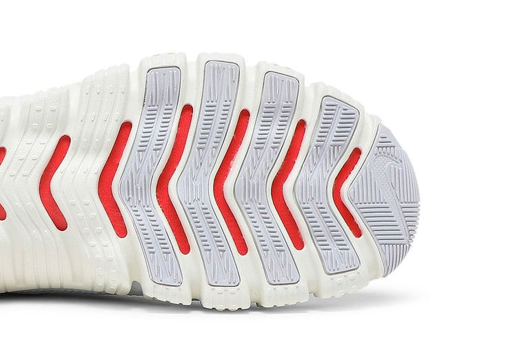 Кроссовки Nike Wmns Free Metcon 3 'Football Grey Bright Crimson'