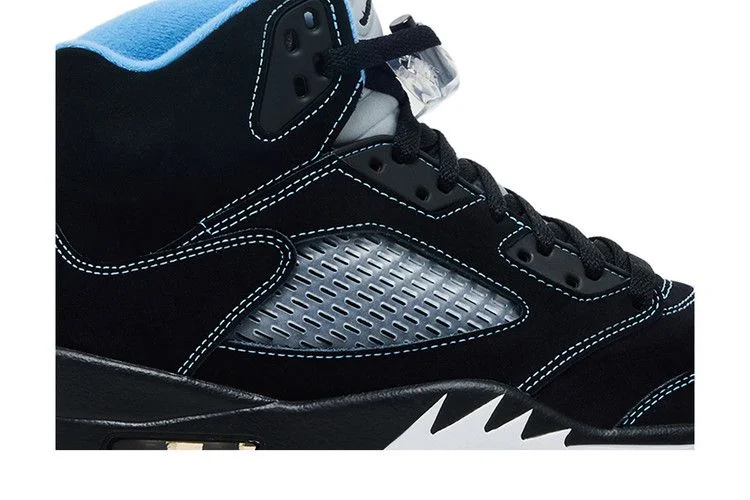 Krossovki-Air-Jordan-5-Retro-Black-Carolina-UNC-2026-1