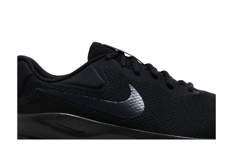 Krossovki-Nike-Revolution-7-Extra-Wide-Black-Off-Noir-1