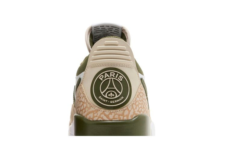 Кроссовки Paris Saint-Germain x Air Jordan Jordan Legacy 312 Low 'Fourth Kit'