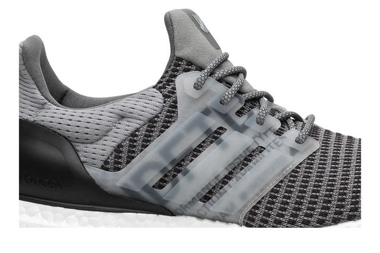 Кроссовки Undefeated x adidas UltraBoost 'Shift Grey'