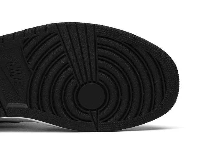 Кроссовки Air Jordan 1 Retro High OG 'Black White' 2014