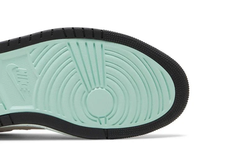 Кроссовки Air Jordan 1 High Zoom Comfort 'Fossil Stone'
