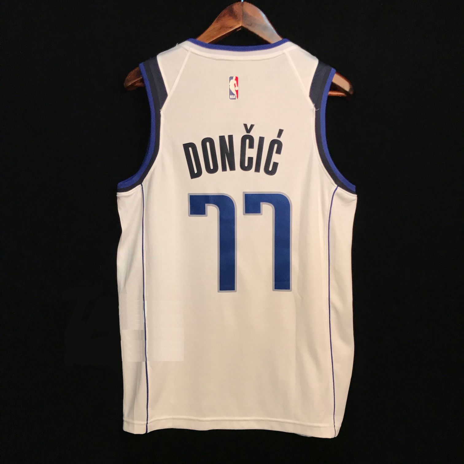 2018-19-Luka-Doncic-Dallas-Mavericks-77-Association-White-2