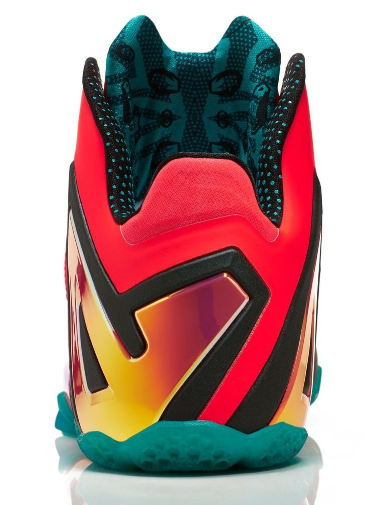 Кроссовки Nike LeBron 11 Elite 'Hero Pack'
