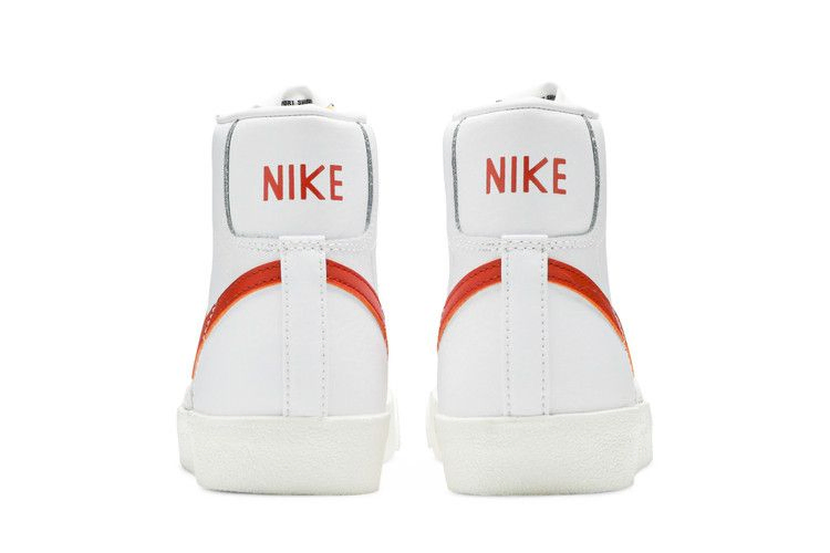 blazer-mid-77-vintage-white-mantra-orange-bq6806-110_05