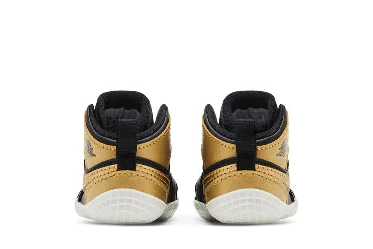 Кроссовки Air Jordan 1 Retro High OG CB 'Black Gold'