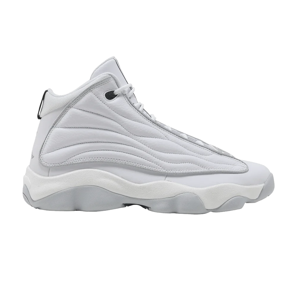 Krossovki-Air-Jordan-Pro-Strong-White-Metallic-Platinum