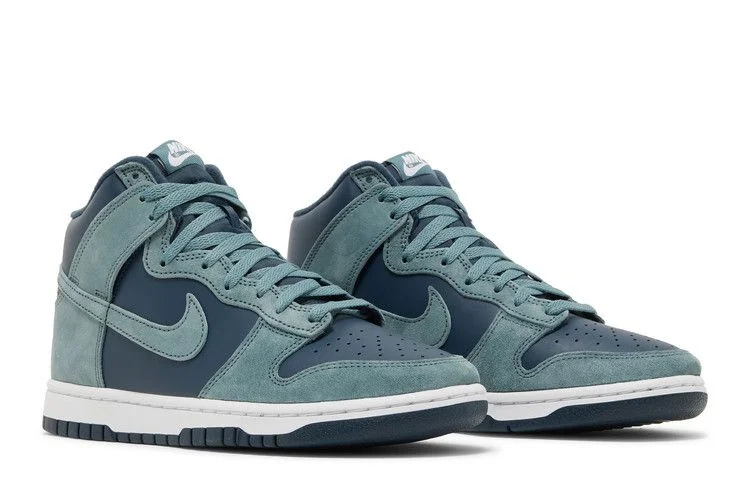 Krossovki-Nike-Dunk-High-Armory-Navy-7
