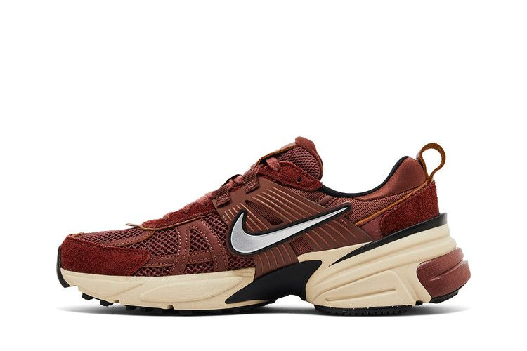 Кроссовки Nike Wmns V2K Run 'Dark Pony'