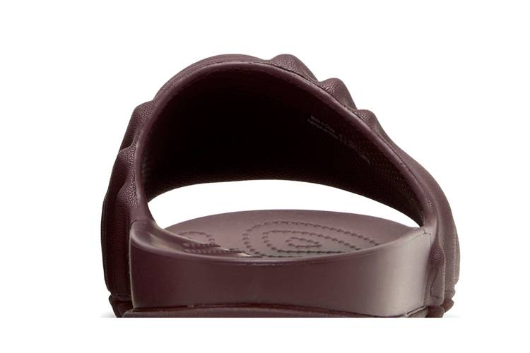 salehe-bembury-x-pollex-slide-huckle-208685-huckle_06