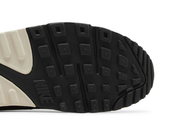wmns-air-max-90-black-metallic-gold-db9578-001_04