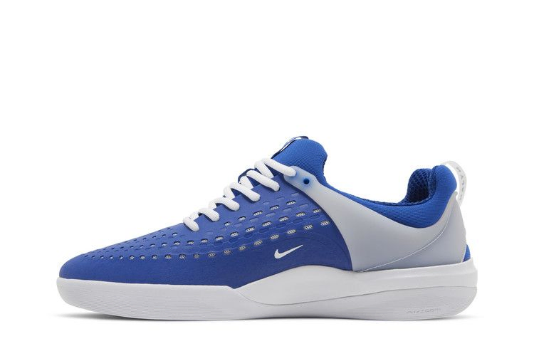Кроссовки Nike Zoom Nyjah 3 SB 'Game Royal'