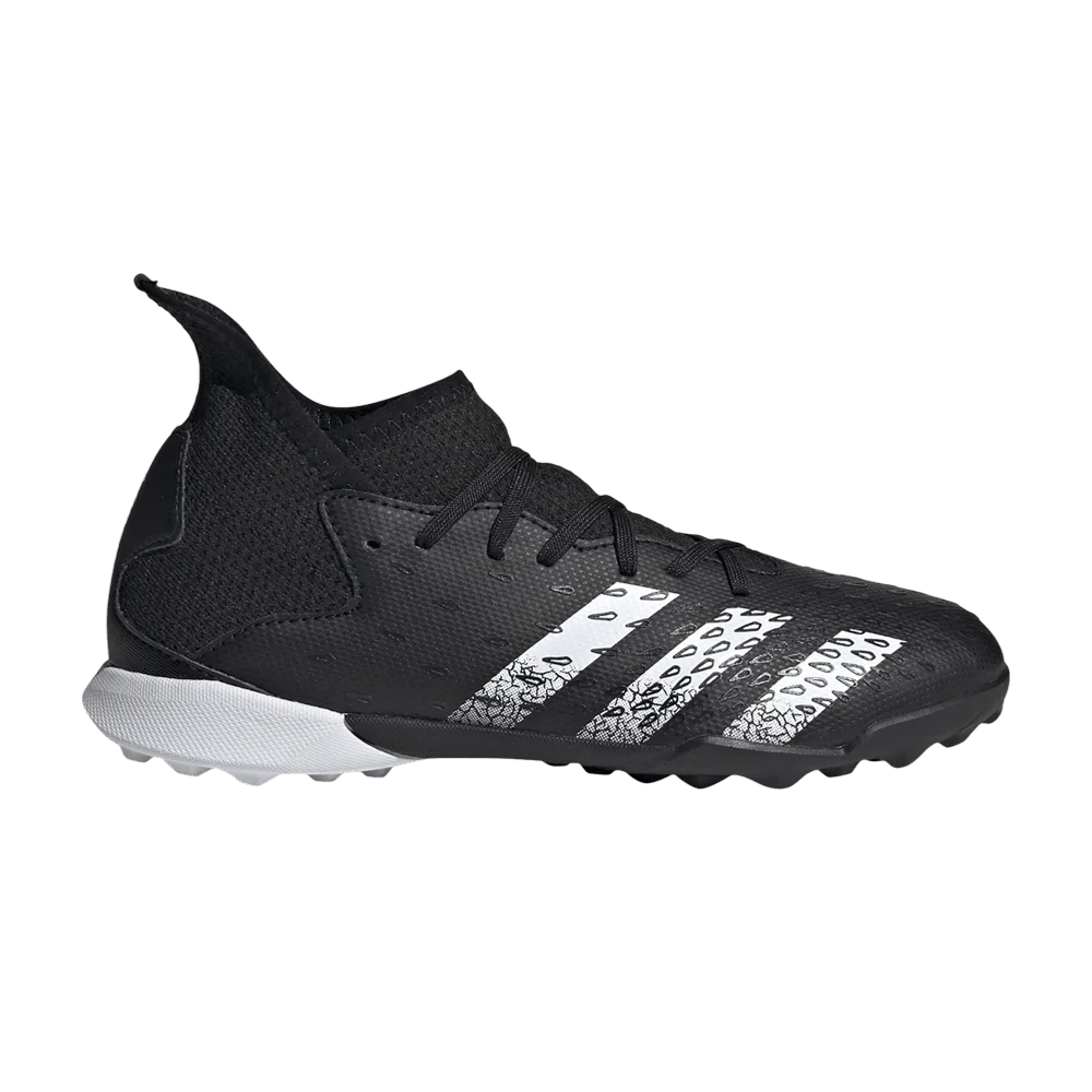 Krossovki-Adidas-Predator-Freak.3-TF-J-Demonscale-Black-White