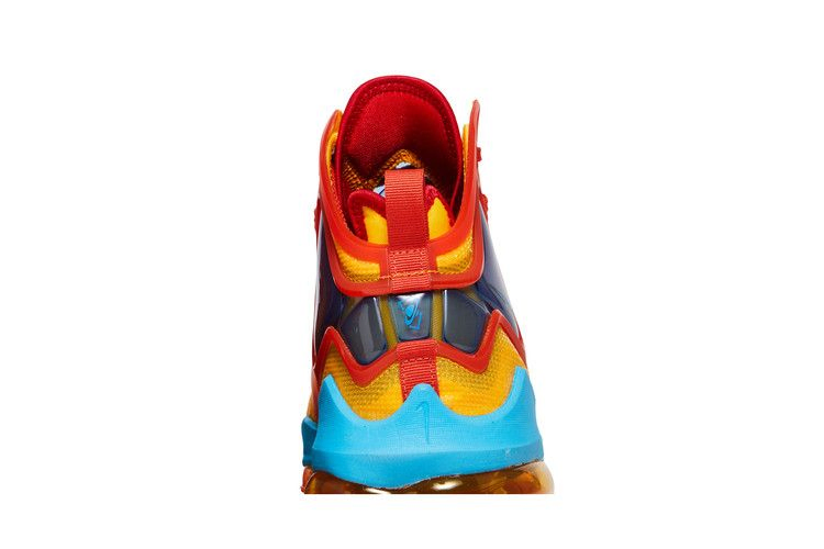 Кроссовки Space Jam x Nike LeBron 19 EP 'Tune Squad'