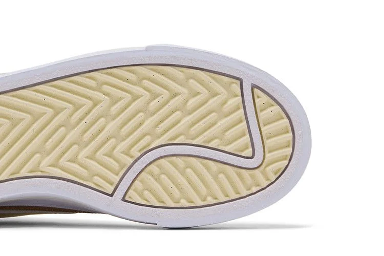 Кроссовки Nike Wmns Court Legacy Lift 'White Coconut Milk'