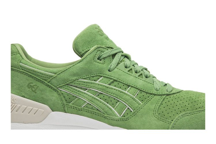 Кроссовки ASICS Concepts x Gel Respector 'Coca'