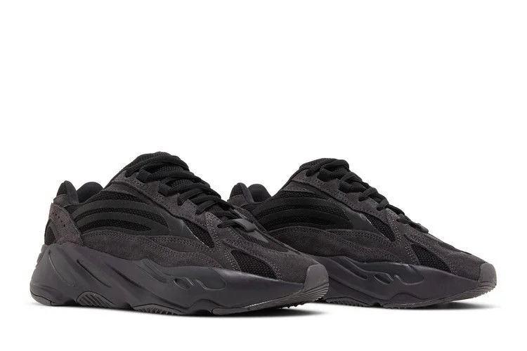 Krossovki-adidas-Yeezy-Boost-700-V2-Vanta-7