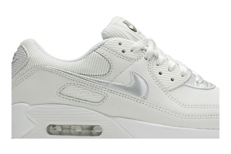wmns-air-max-90-swoosh-chain-dc1161-100_01
