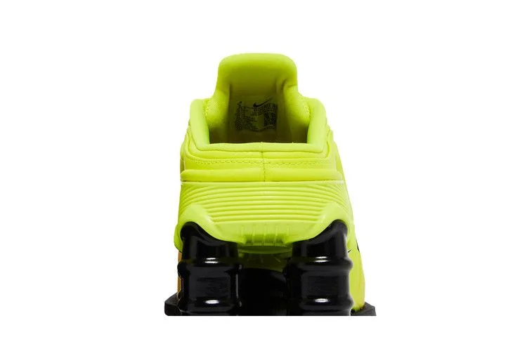 Martine-Rose-x-Nike-Wmns-Shox-Mule-MR4-Safety-Orange-6