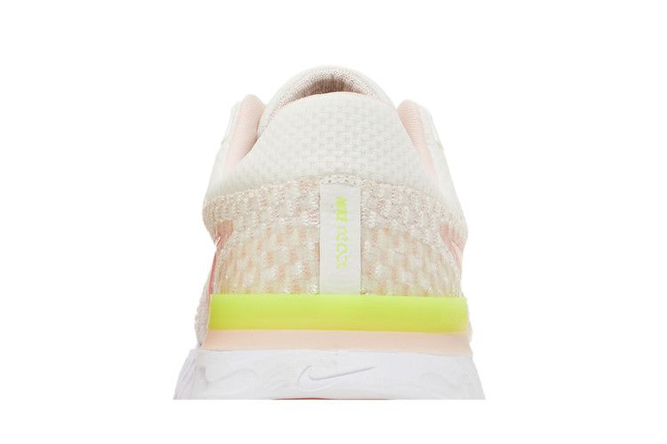wmns-react-infinity-run-flyknit-3-sail-light-madder-root-dd3024-102_06