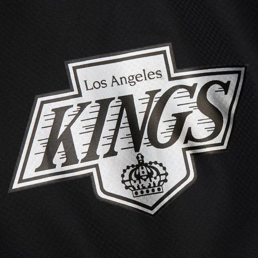 Ветровка с капюшоном Mitchell & Ness Black Los Angeles Kings Vintage Logo Ultimate Lightweight Full-Zip Windbreaker Jacket