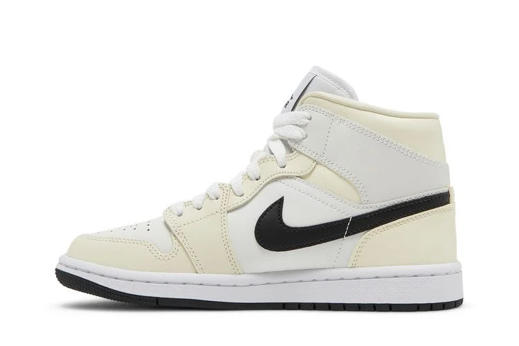 Кроссовки Wmns Air Jordan 1 Mid 'Coconut Milk'