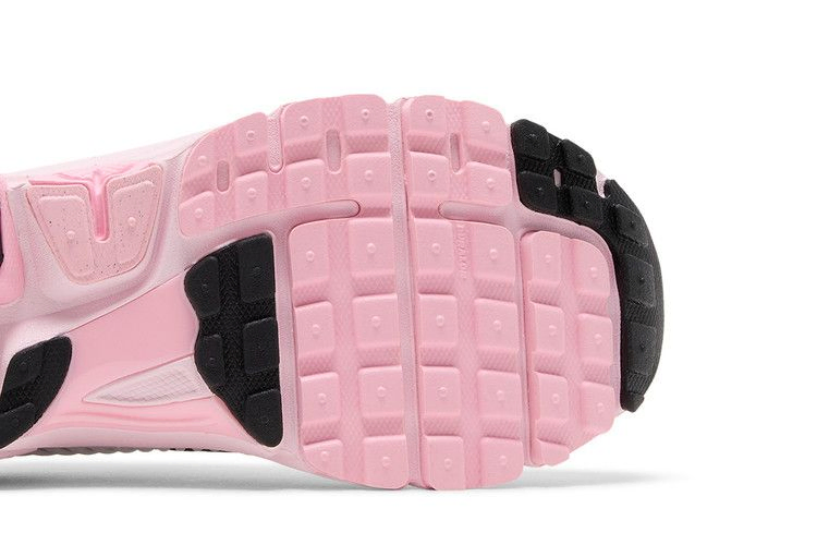 Кроссовки Nike Wmns Air Zoom Vomero 5 'Photon Dust Pink Foam'