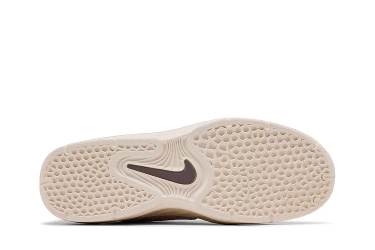 Krossovki-Nike-Vertebrae-SB-Pink-Foam-3