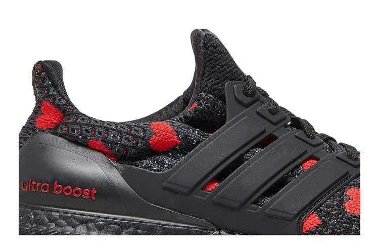 Кроссовки adidas UltraBoost 5.0 DNA 'Valentine's Day'