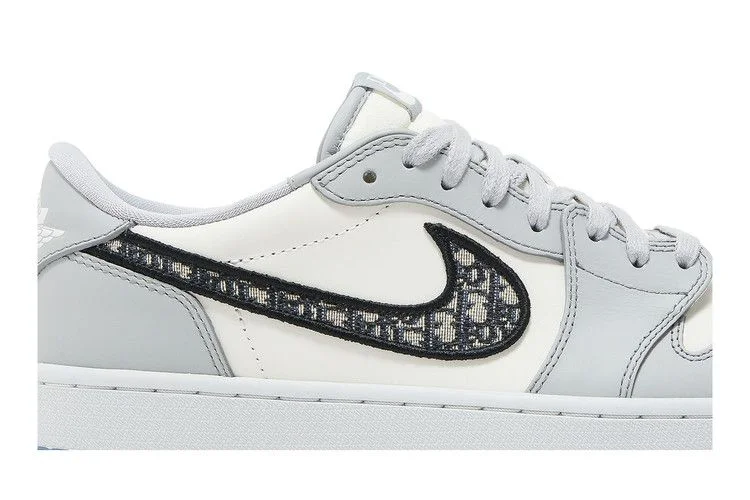 Кроссовки Dior x Air Jordan 1 Low