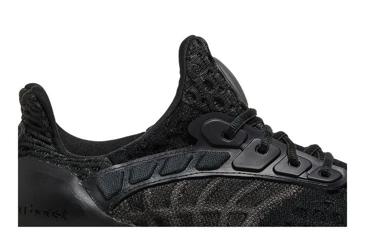 Krossovki-adidas-UltraBoost-Climacool-2-DNA-Flow-Pack-Black-Carbon-1