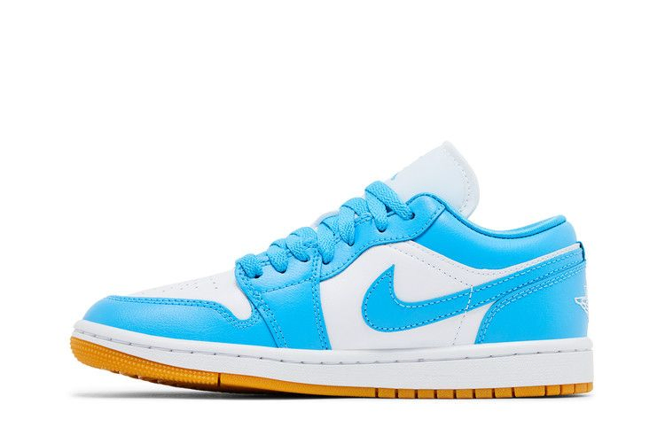 Кроссовки Wmns Air Jordan 1 Low 'Dark Powder Blue Gum'