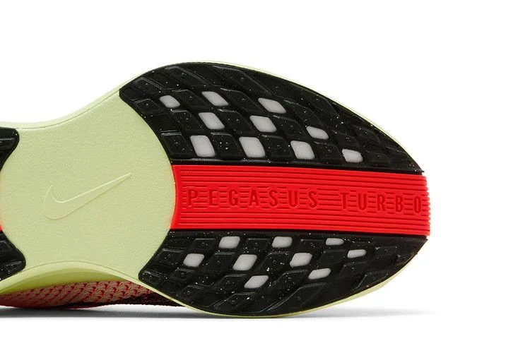 Кроссовки Nike Pegasus Plus 'Hyper Pink Sequoia'