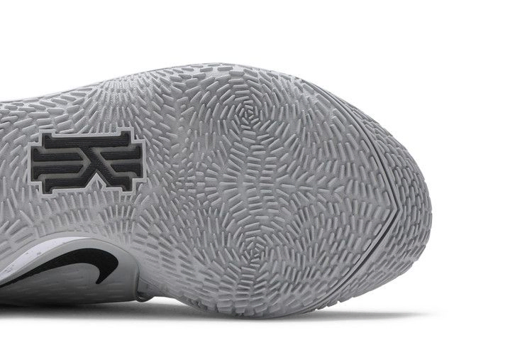 kyrie-low-2-tb-flat-silver-cn9827-001_04