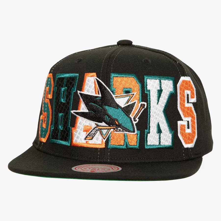Бейсболка Mitchell & Ness Black San Jose Sharks Varsity Bust Snapback Hat