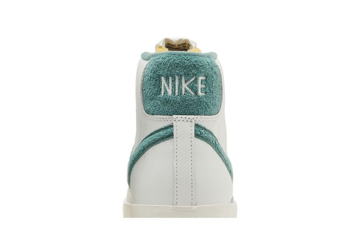 Кроссовки Nike Blazer Mid '77 Premium 'Resort & Sport'