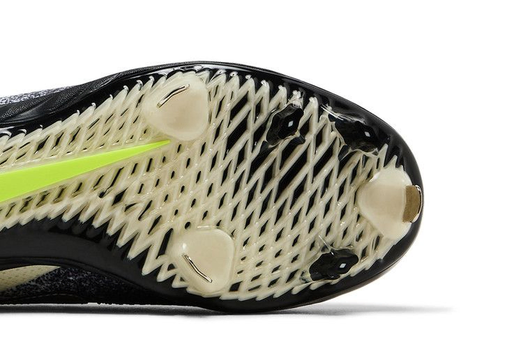 lunar-vapor-ultrafly-elite-black-white-852686-100_04