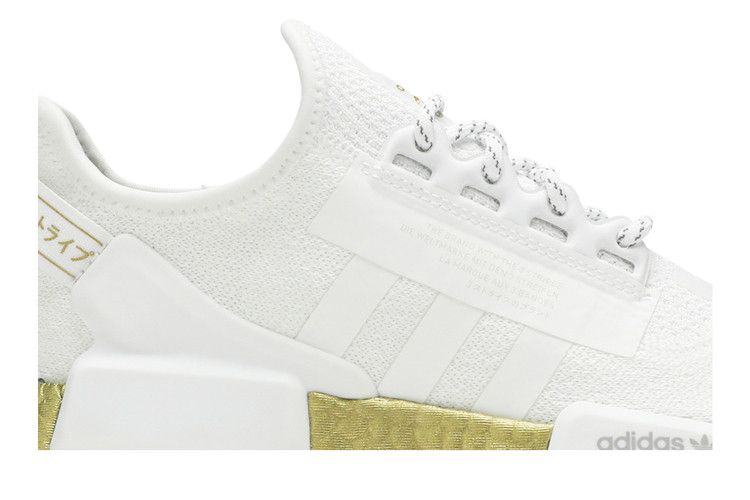 wmns-nmd_r1-v2-gold-boost-fw5450_01