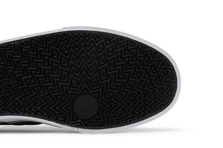 Krossovki-Nike-Chron-2-Slip-SB-Black-White-4