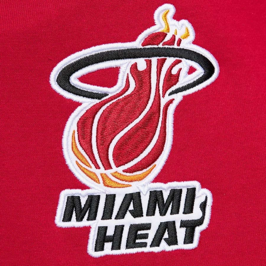 Худи Mitchell & Ness Scarlet Miami Heat Team OG 2.0 Vintage Logo Fleece Pullover Hoodie
