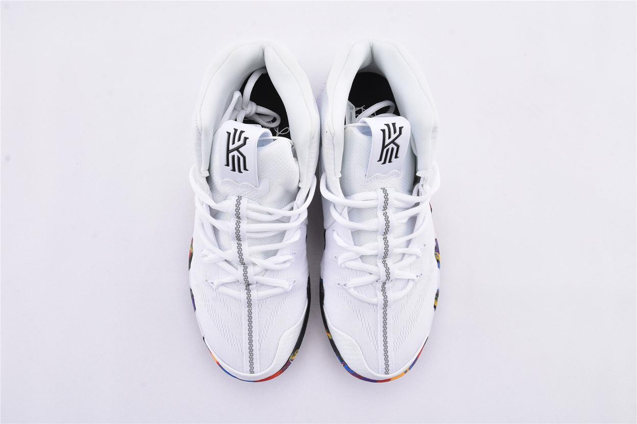 Кроссовки Nike Kyrie 4 NCAA