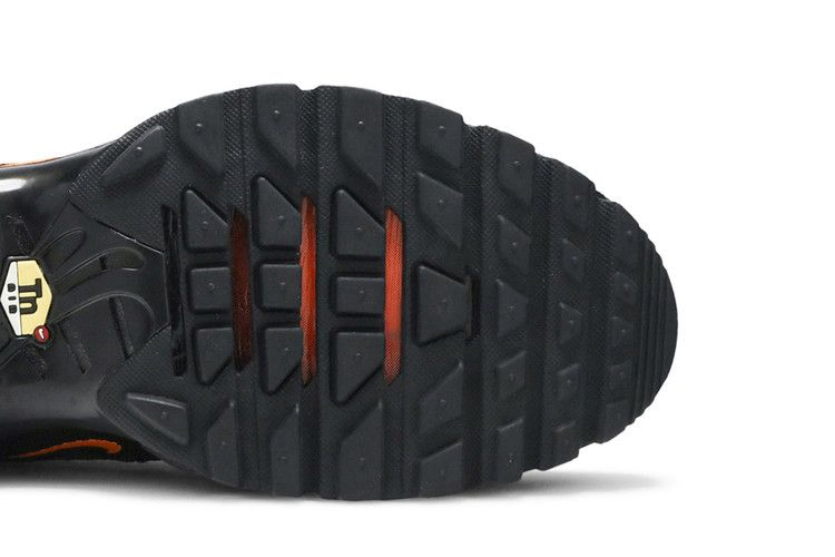 air-max-plus-97-black-orange-cd7862-001_04