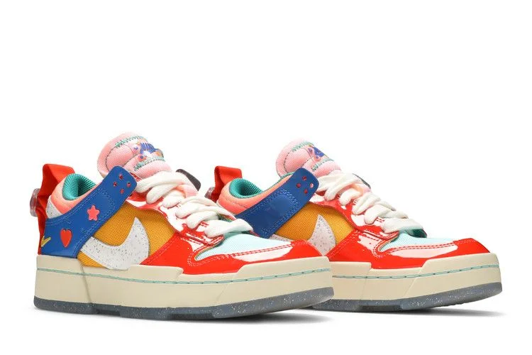 Krossovki-Nike-Wmns-Dunk-Low-Disrupt-Kid-at-Heart-7