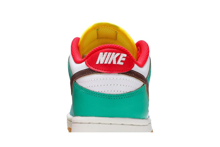 dunk-low-se-gs-free-99-white-cz2496-100_06