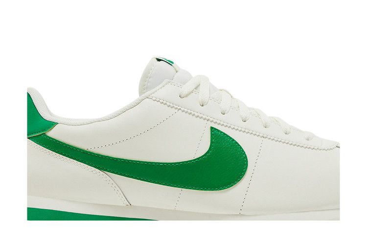 cortez-sail-stadium-green-dm4044-104_01