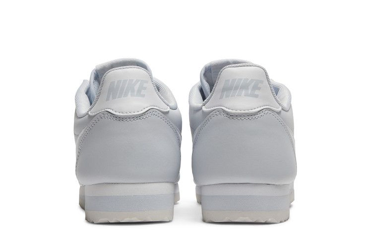 wmns-classic-cortez-leather-football-grey-807471-023_05