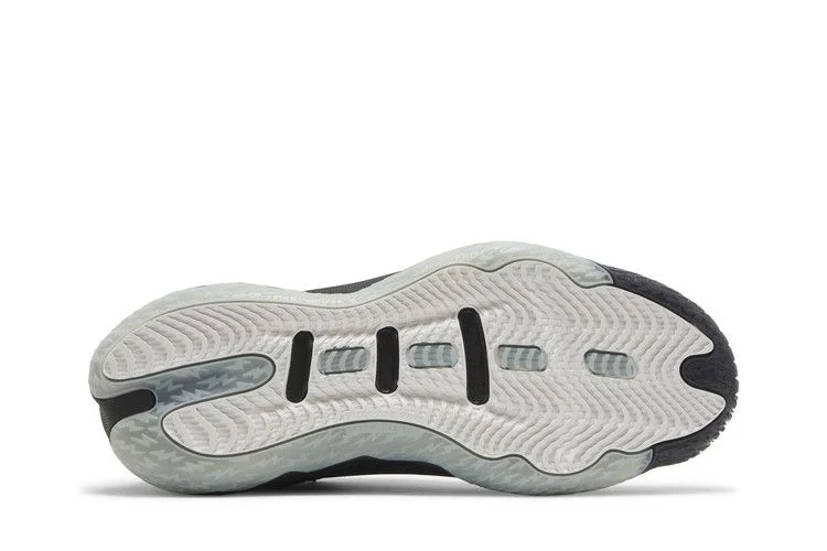 Krossovki-adidas-Dame-8-Admit-One-Core-Black-3