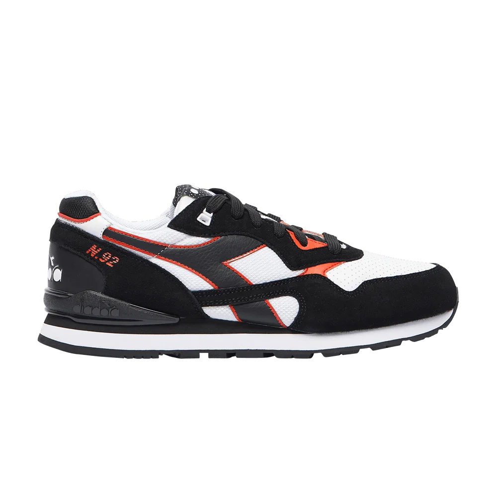 Krossovki-Diadora-N.92-Advance-Black-Cherry-Tomato